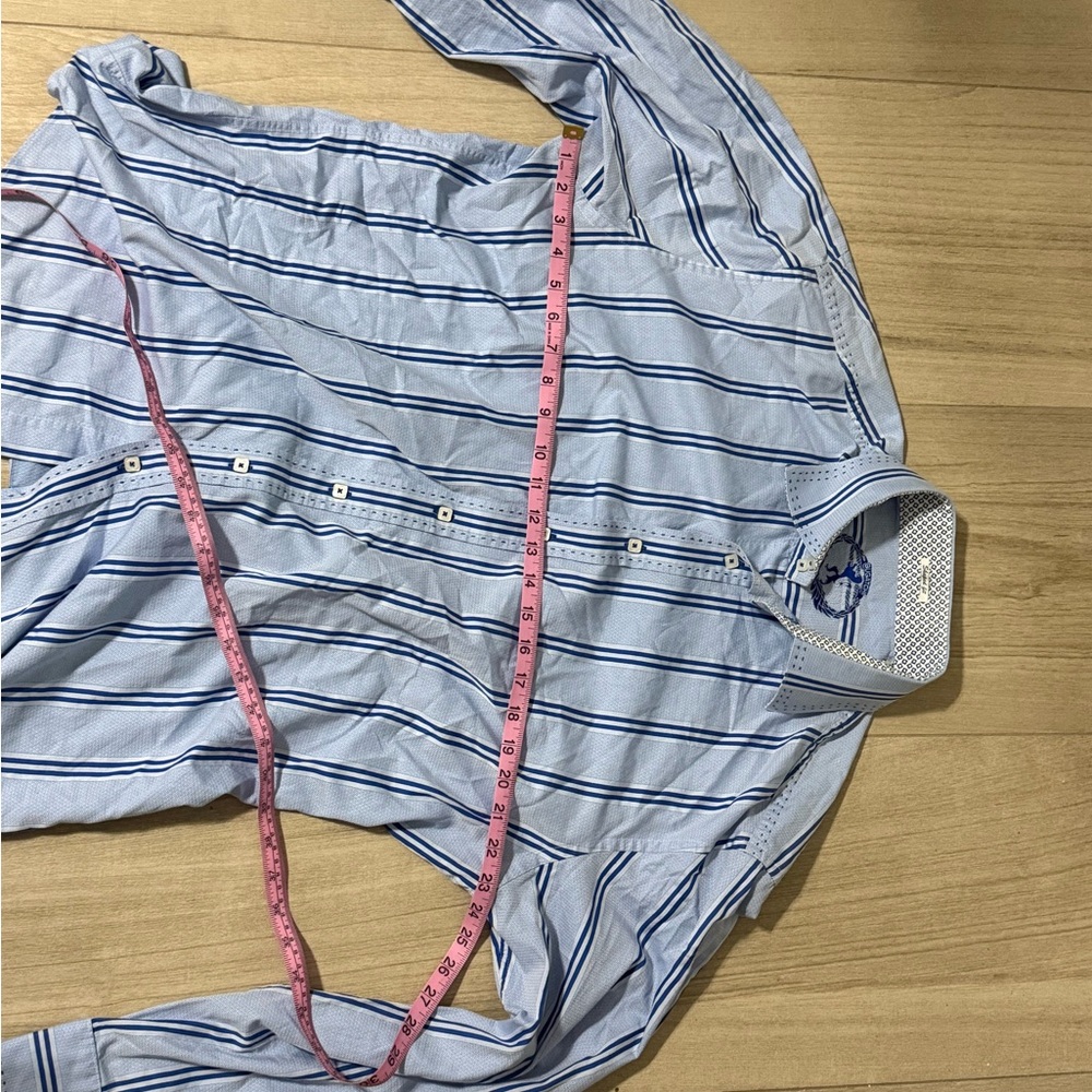 Bugatchi Light Blue Patterned Dress Shirt Collar